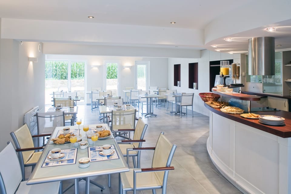 Daily buffet breakfast (EUR 12 per person)