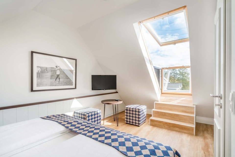 Deluxe Duplex, 1 Double Bed (Maisonette) | Hypo-allergenic bedding, in-room safe, individually decorated