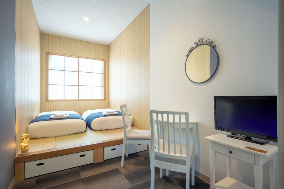 Traditional Twin Room | Individually furnished, free WiFi, bed sheets