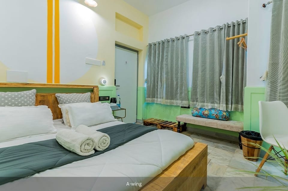 In-room safe, free WiFi