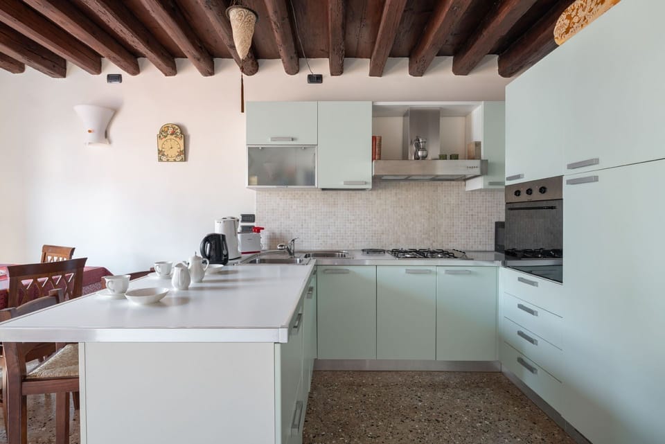 Apartment, 2 Bedrooms | Private kitchen | Full-size fridge, microwave, oven, stovetop