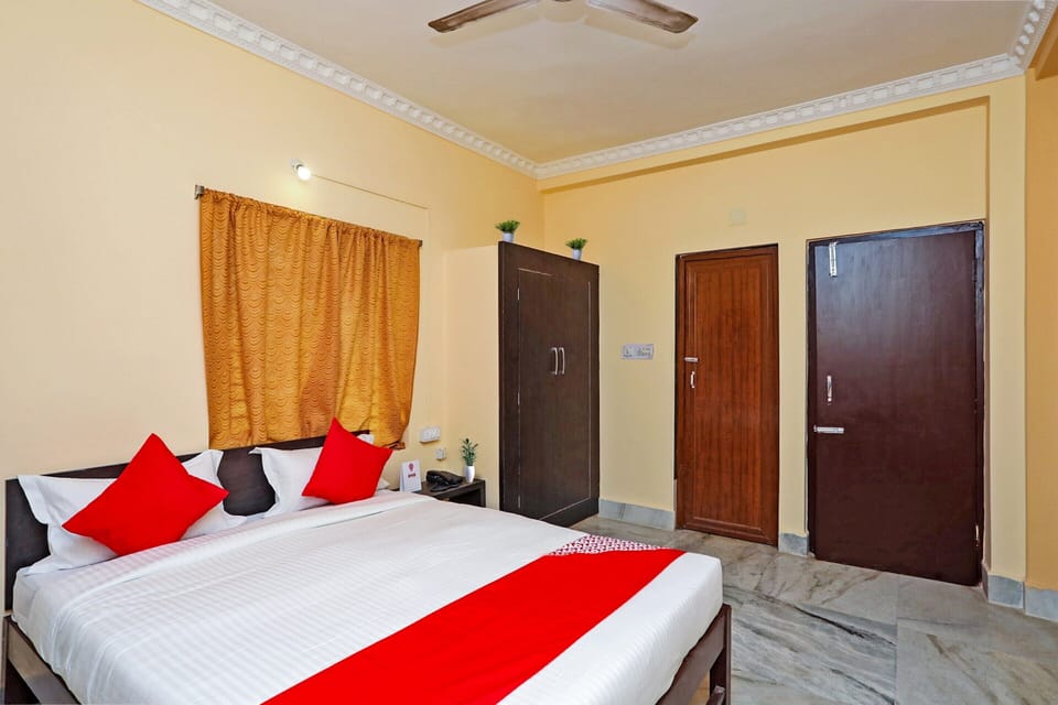 Double or Twin Room | WiFi (free), bed sheets