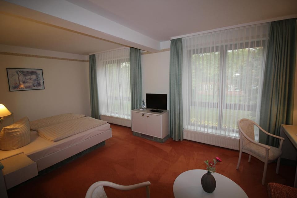 Minibar, desk, soundproofing, rollaway beds