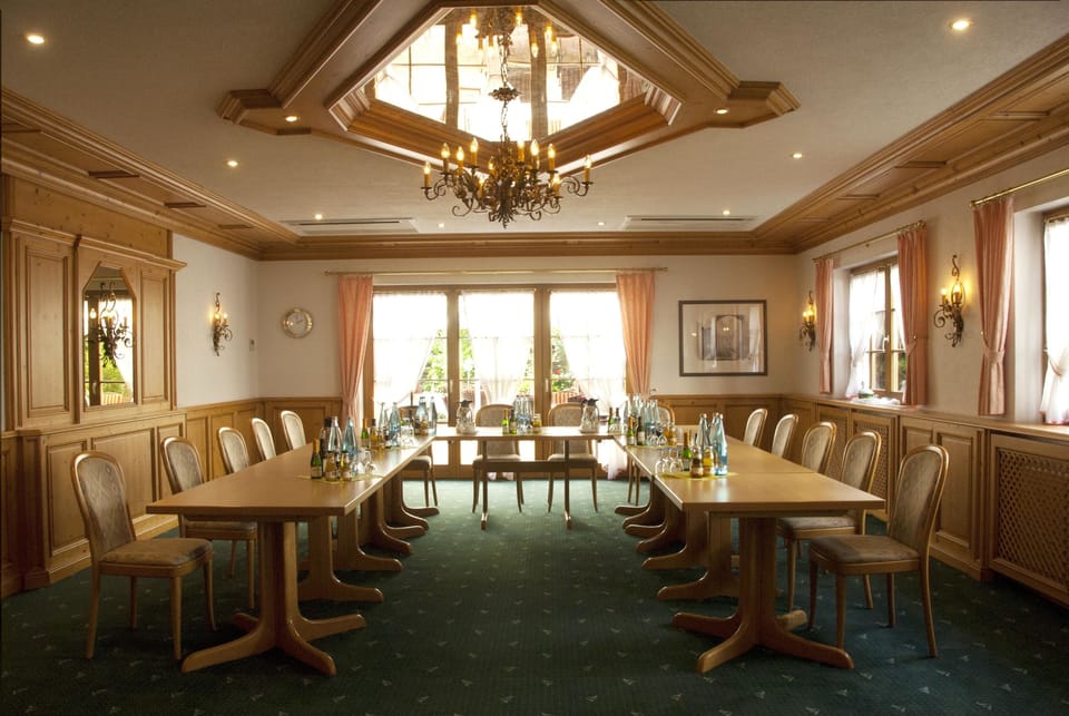 Hotel-Restaurant Hirsch Berghaupten Hotel in Offenburg