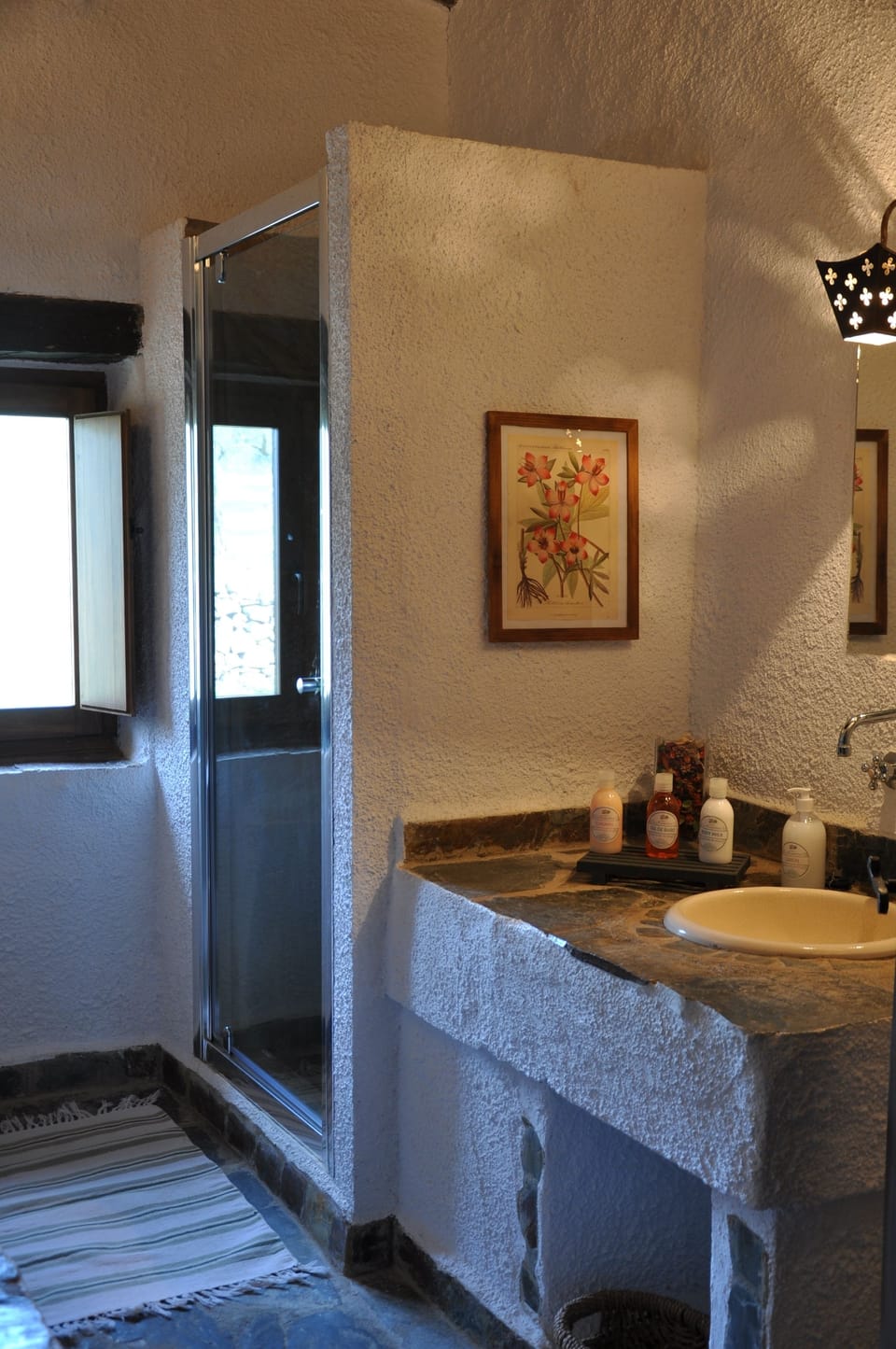 Suite, 2 Bedrooms | Bathroom | Shower, free toiletries, hair dryer, towels