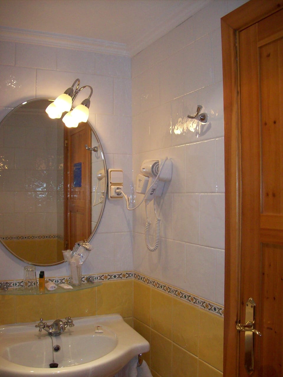 Free toiletries, hair dryer, towels
