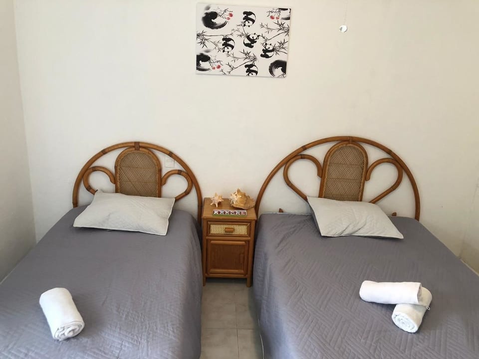 Deluxe House | 2 bedrooms, free WiFi, bed sheets, wheelchair access