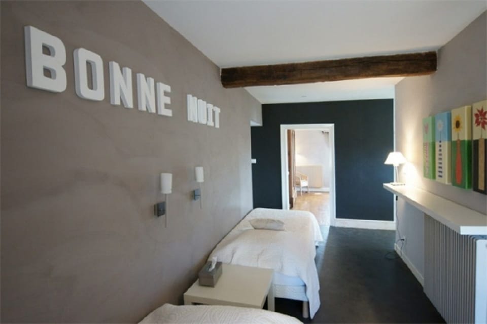 Family Room (Charollaise) | Individually decorated, free WiFi, bed sheets