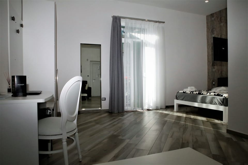 Luxury Room, Multiple Beds, Hot Tub, City View | 1 bedroom, premium bedding, down comforters, minibar