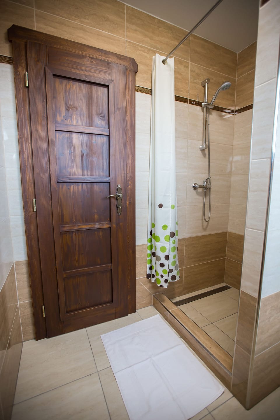 Design Double Room | Select Comfort beds, in-room safe, blackout drapes, rollaway beds