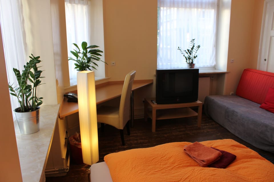 Double Room, 1 Double Bed, Non Smoking | Free WiFi, bed sheets