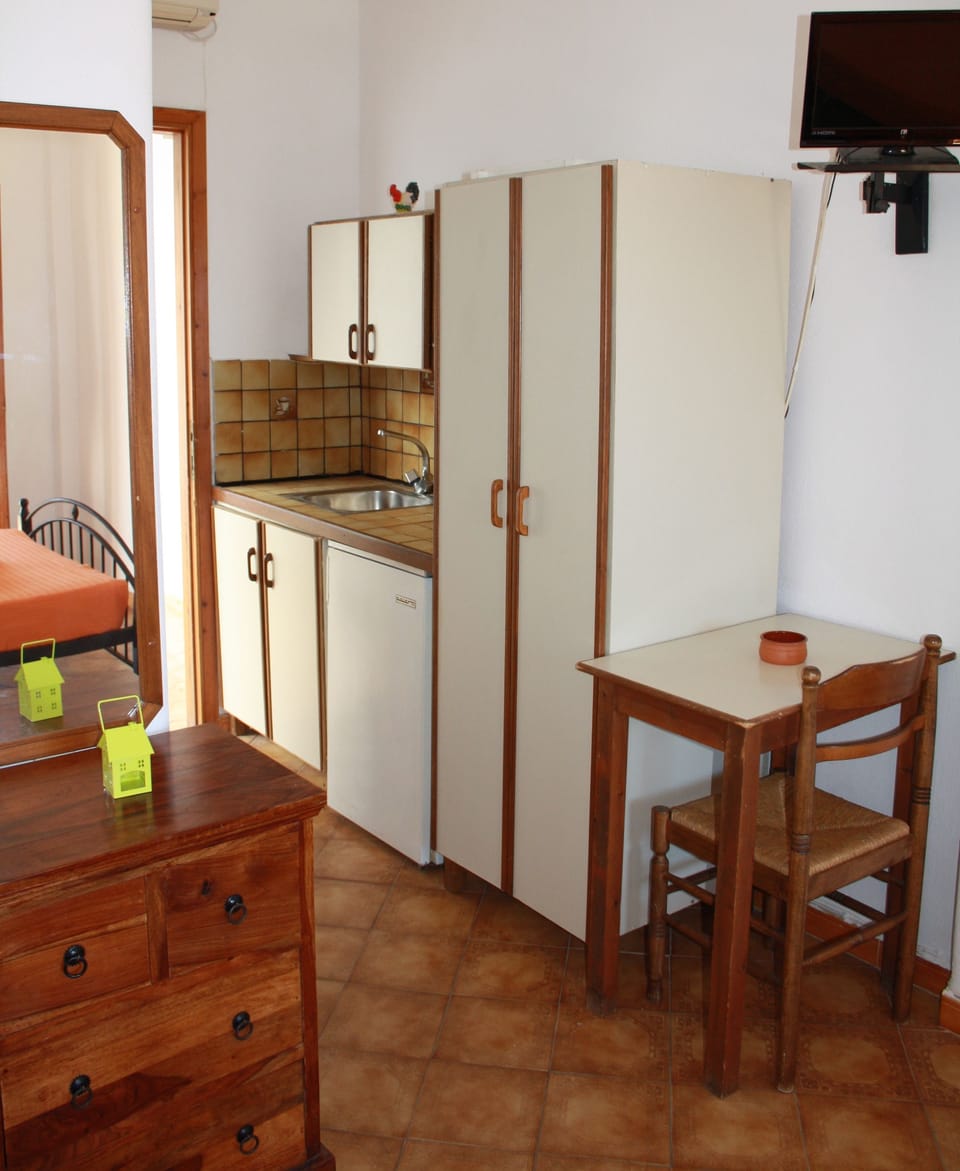 Fridge