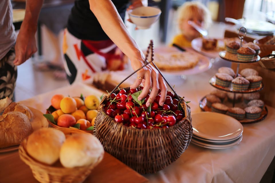 Daily buffet breakfast for a fee