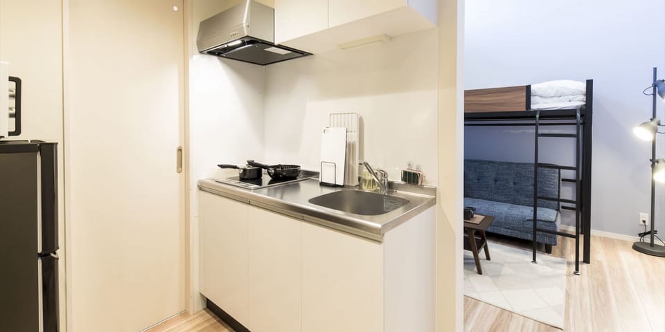 Standard Room | Private kitchen | Fridge, microwave, stovetop, cookware/dishes/utensils