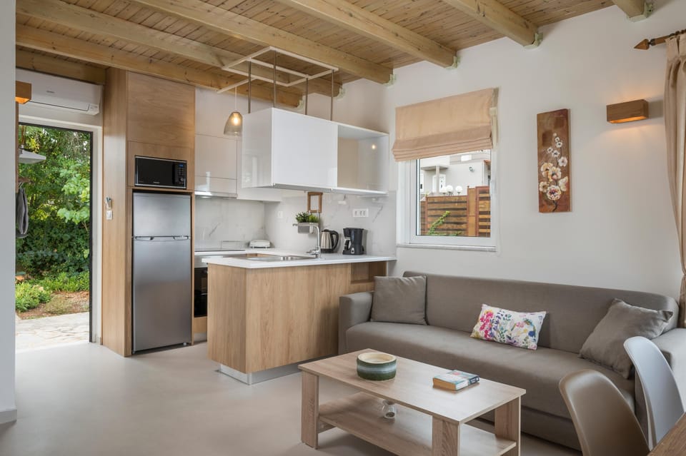 Villa, 1 Bedroom, Private Pool | Private kitchen | Full-size fridge, microwave, oven, stovetop