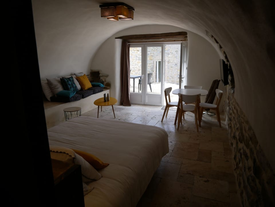 Superior Double Room (La Voute) | Individually decorated, individually furnished, blackout drapes