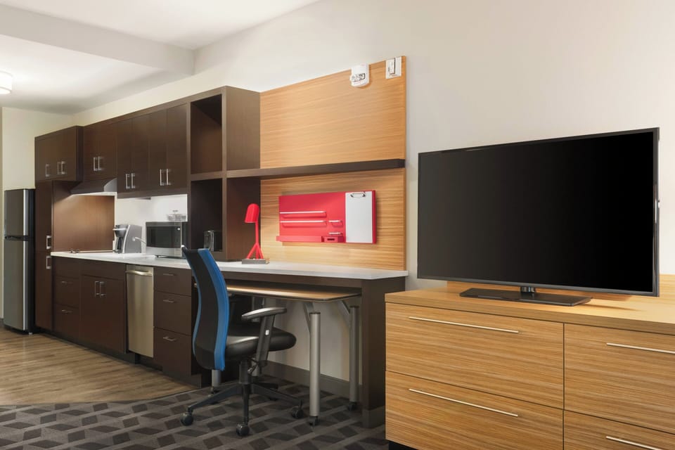 In-room safe, iron/ironing board, cribs (surcharge), WiFi (free)