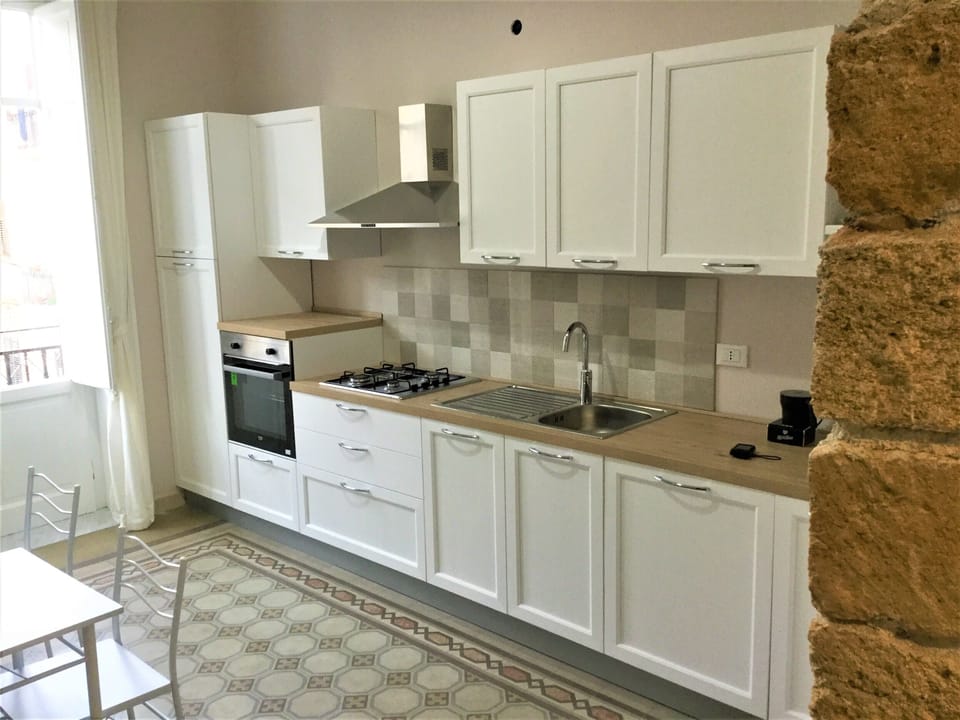 Shared fridge, highchair
