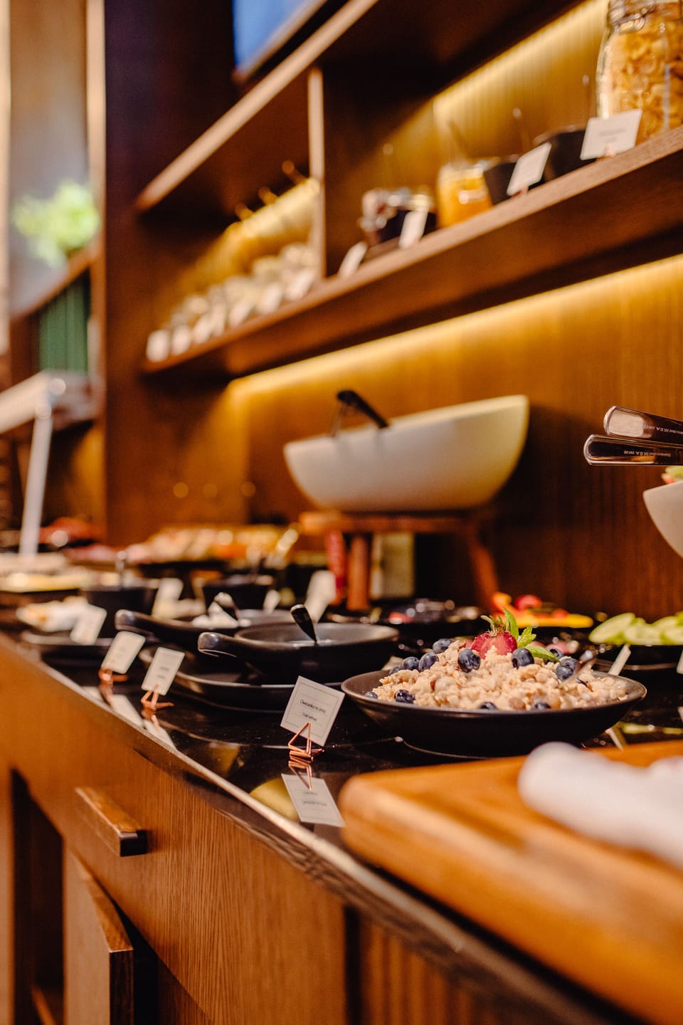 Daily buffet breakfast for a fee