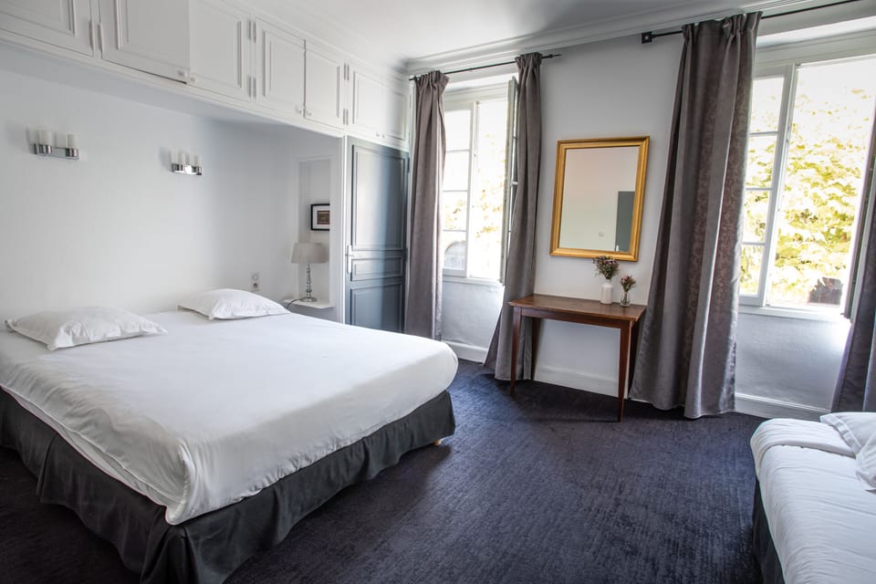 Superior Double Room | Desk, laptop workspace, soundproofing, free WiFi