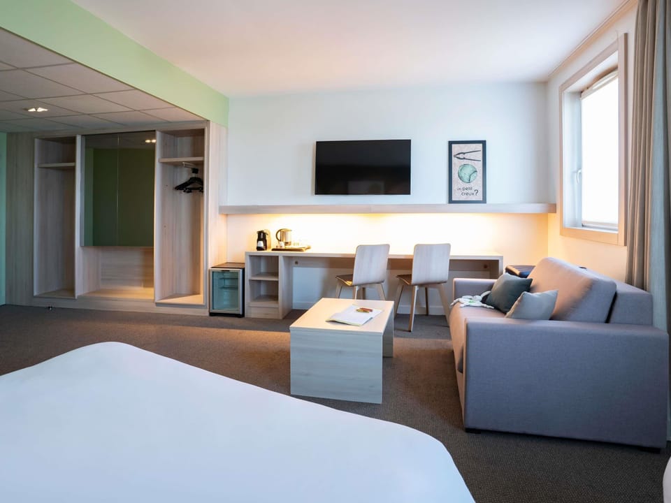 Family Room, Multiple Beds | Premium bedding, individually decorated, individually furnished, desk
