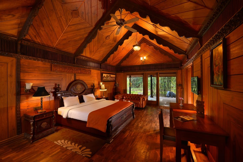 Design Cottage, 1 King Bed, Non Smoking | Desk, rollaway beds (surcharge), bed sheets