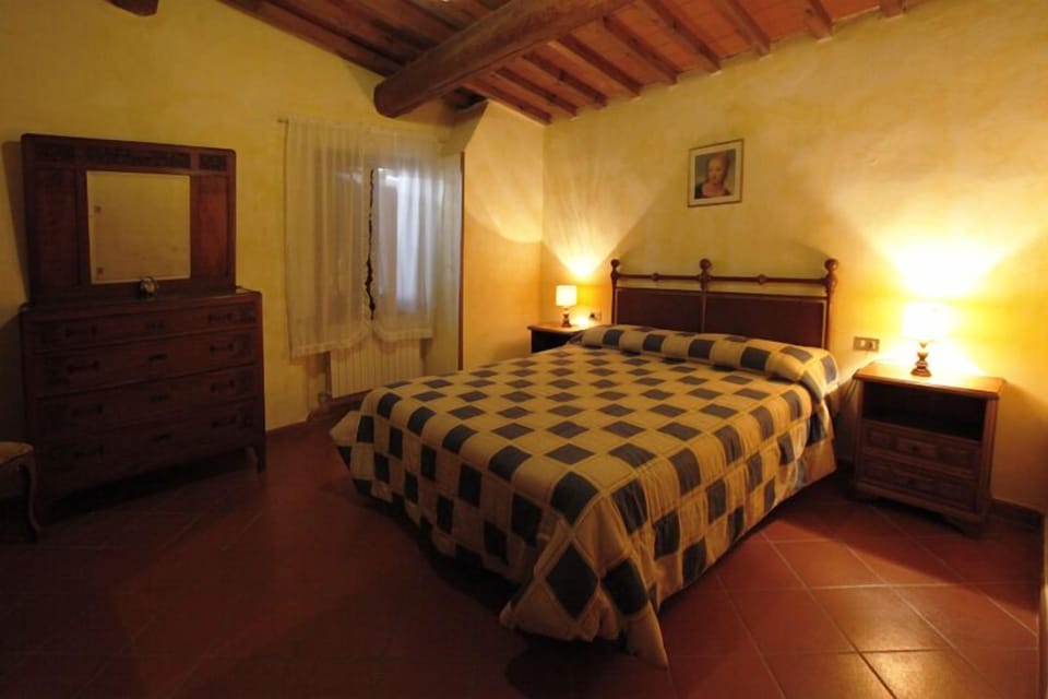Suite | Hypo-allergenic bedding, down comforters, memory foam beds, bed sheets