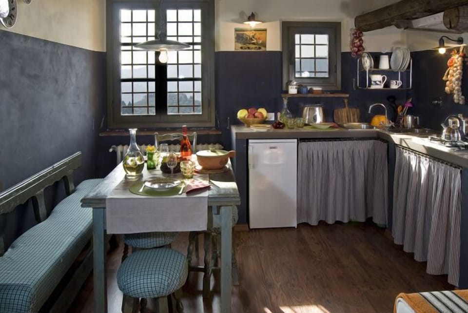 Apartment, 3 Bedrooms, Fireplace, Tower | Private kitchen | Oven, stovetop, coffee/tea maker