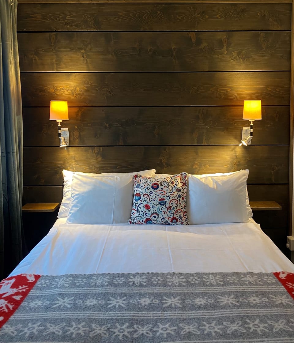 Economy Double Room, 1 Double Bed | Desk, blackout drapes, iron/ironing board (on request), WiFi (free)