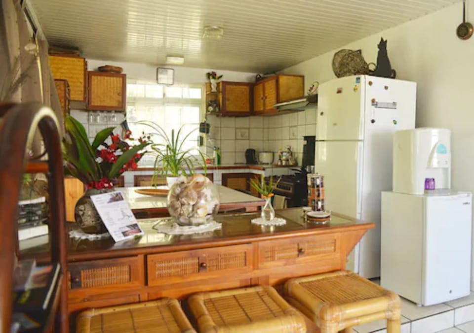 Shared fridge, microwave