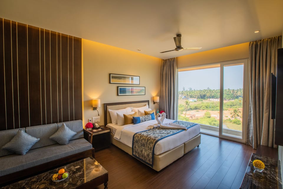 In-room safe, desk, blackout drapes, soundproofing