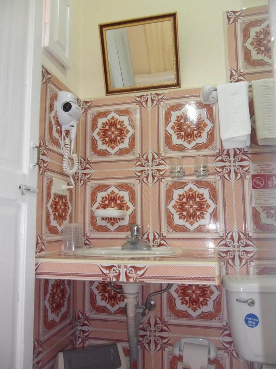 Hostal Sinai Bed and Breakfast in Trinidad