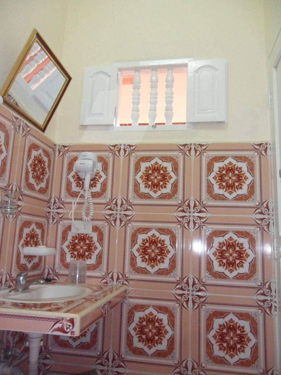 Hostal Sinai Bed and Breakfast in Trinidad