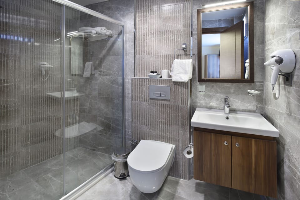 Bathroom shower