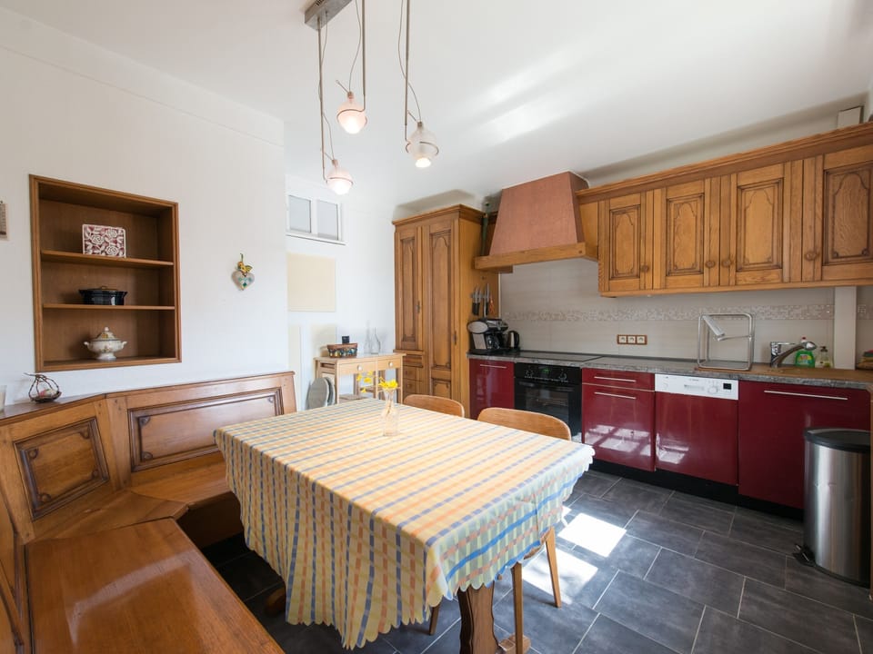 Apartment, Ensuite (F3) | Shared kitchen | Highchair