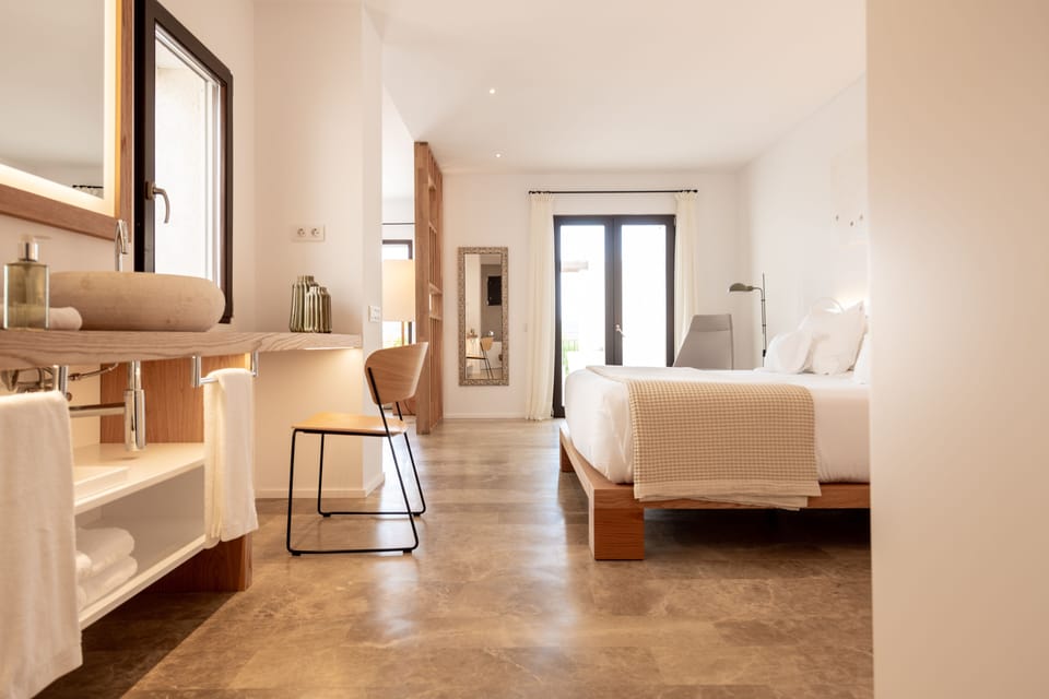 Superior Suite, Terrace | 1 bedroom, premium bedding, down comforters, minibar