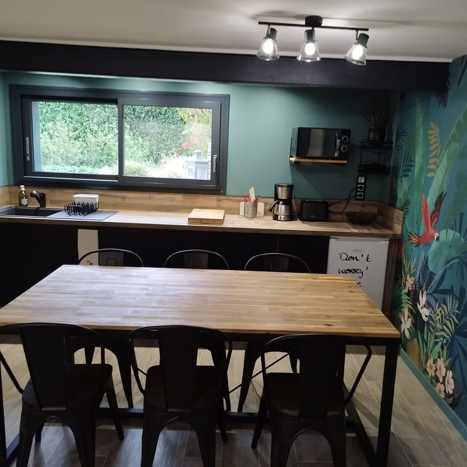 Chalet, Multiple Beds, Non Smoking | Private kitchen | Coffee/tea maker, electric kettle, highchair