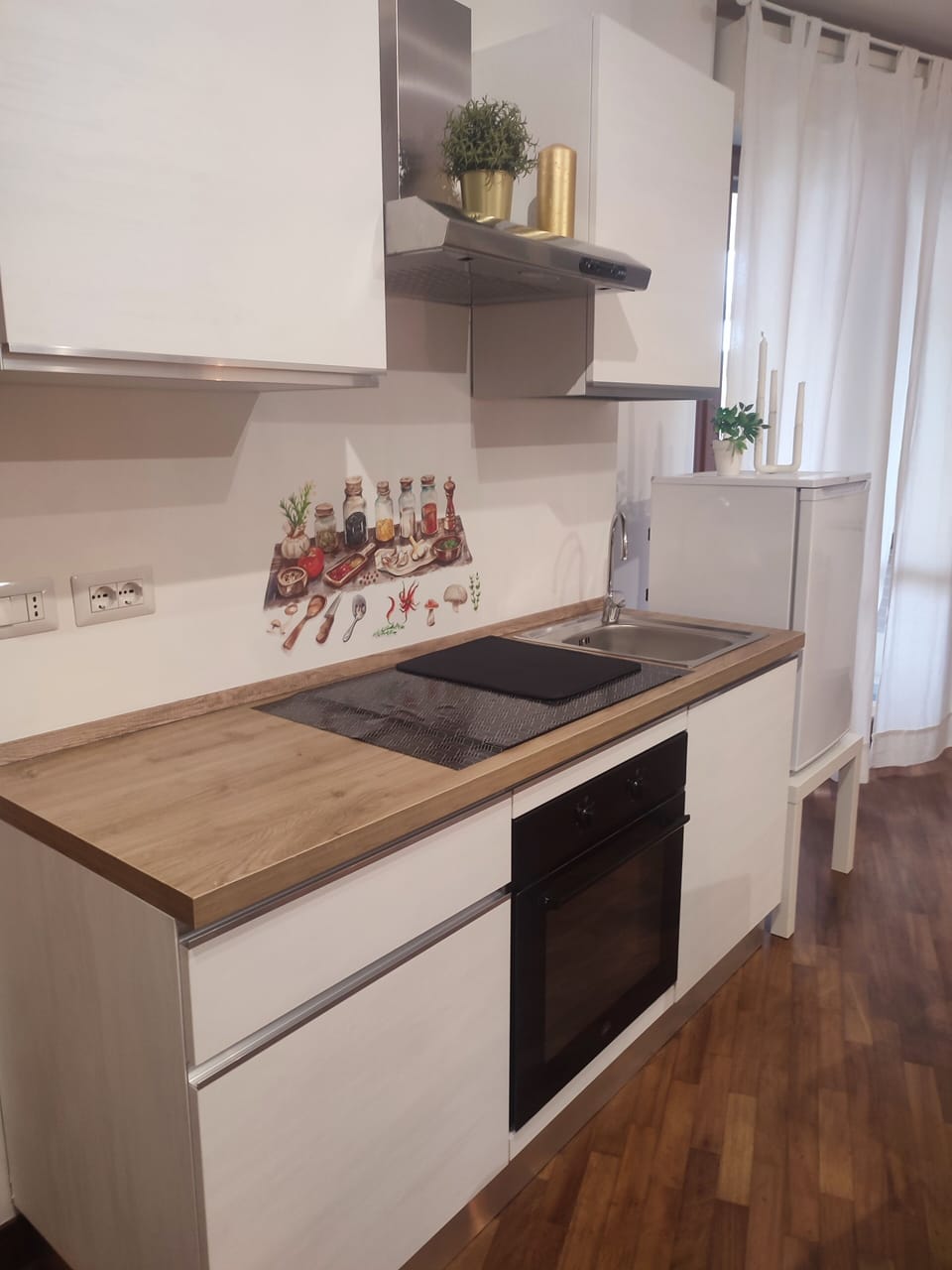 Luxury Studio Suite, 1 Bedroom | Private kitchen | Fridge, espresso maker, coffee/tea maker, electric kettle