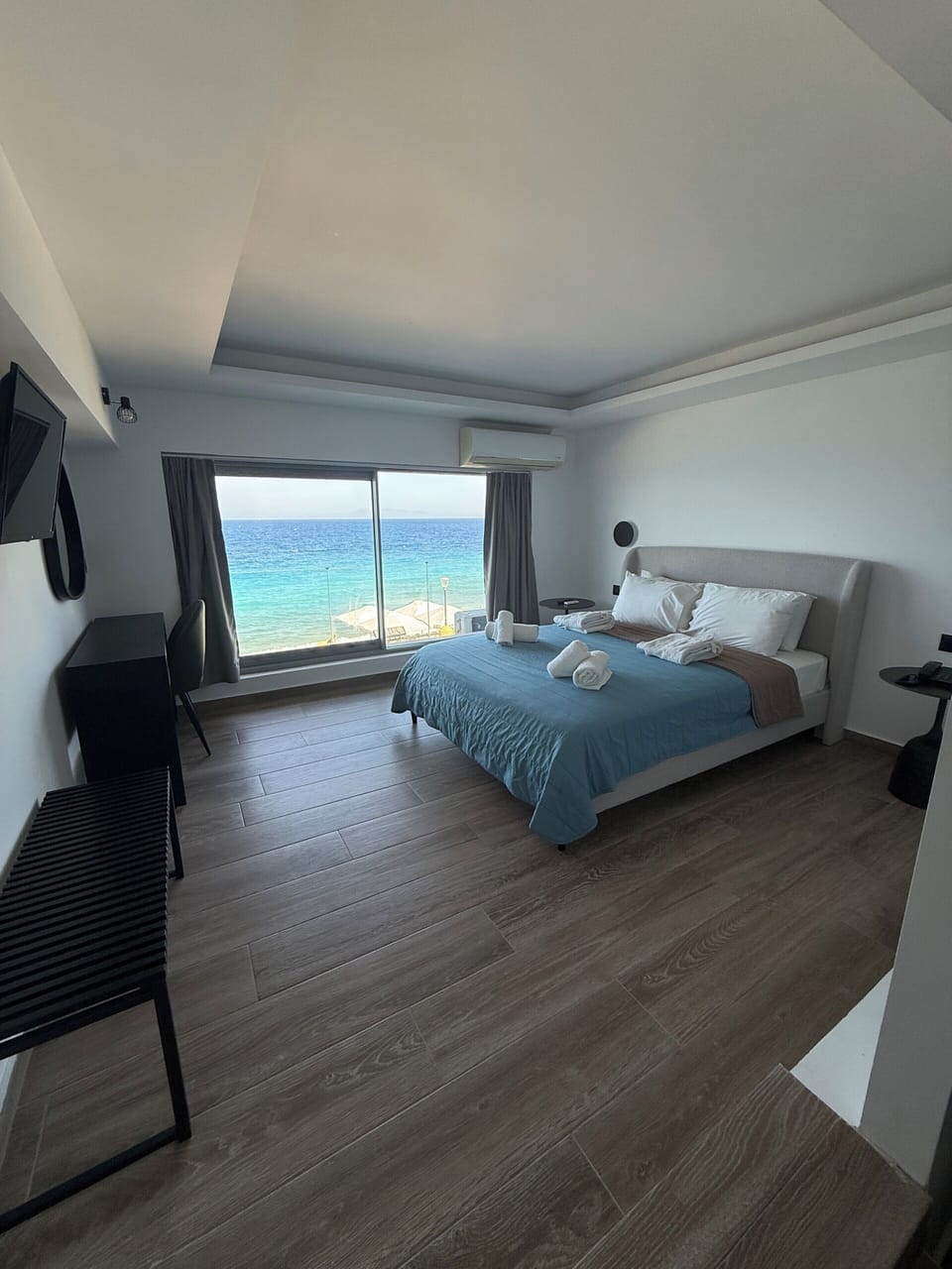 1 bedroom, minibar, in-room safe, blackout drapes