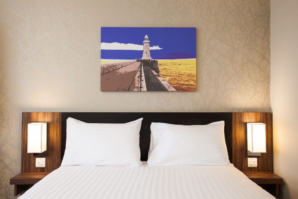 Double Room | Desk, iron/ironing board, free WiFi, bed sheets