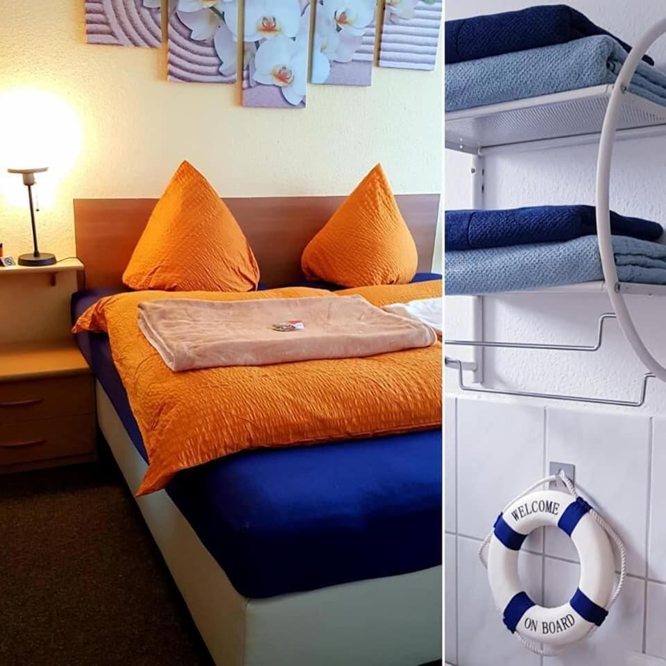 Desk, soundproofing, free WiFi, bed sheets