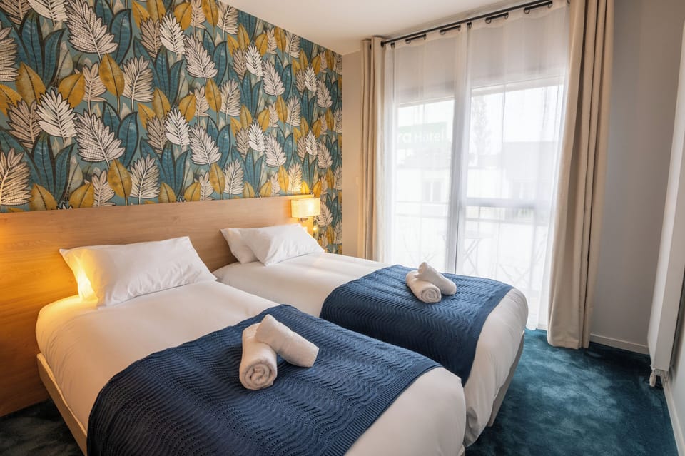 Comfort Double or Twin Room, 1 Bedroom, Non Smoking, Balcony | Blackout drapes, soundproofing, iron/ironing board, free WiFi