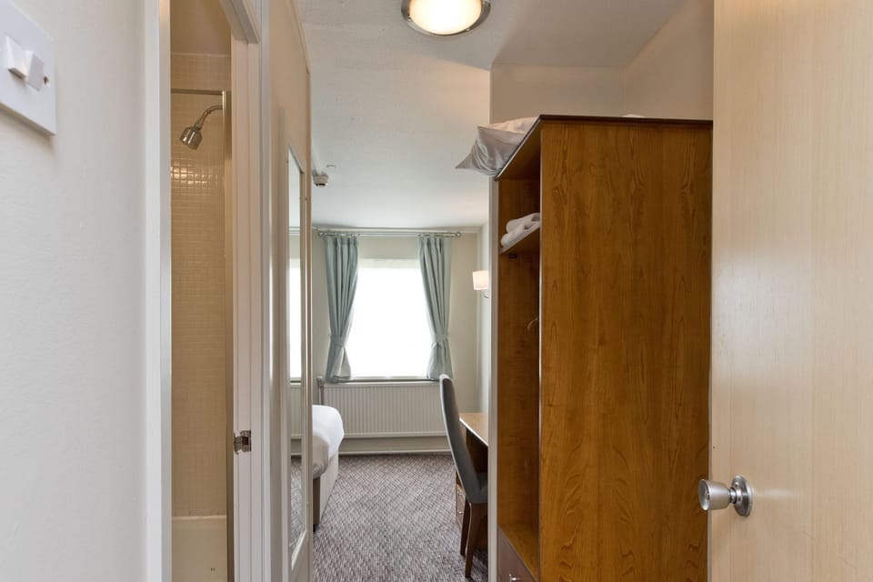 Double Room, Ensuite | Desk, WiFi, bed sheets