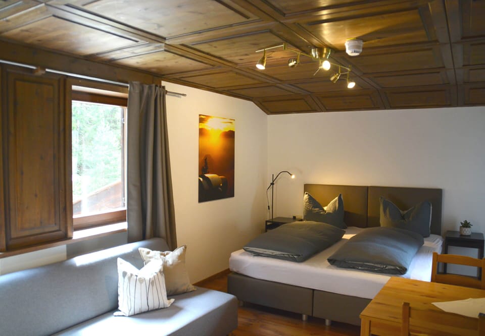 Down comforters, free WiFi, bed sheets