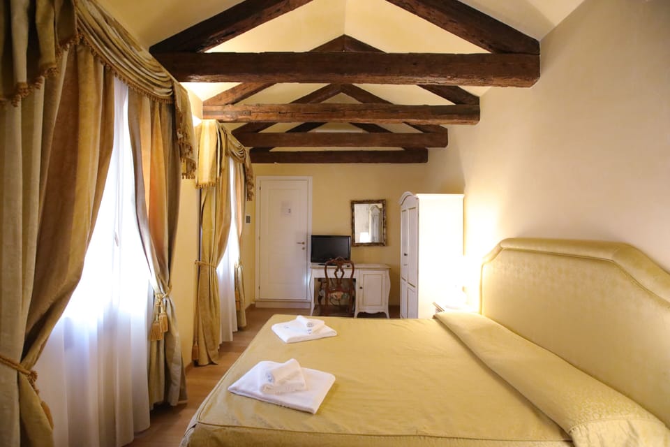 Basic Double Room, Accessible, Non Smoking | In-room safe, desk, blackout drapes, iron/ironing board