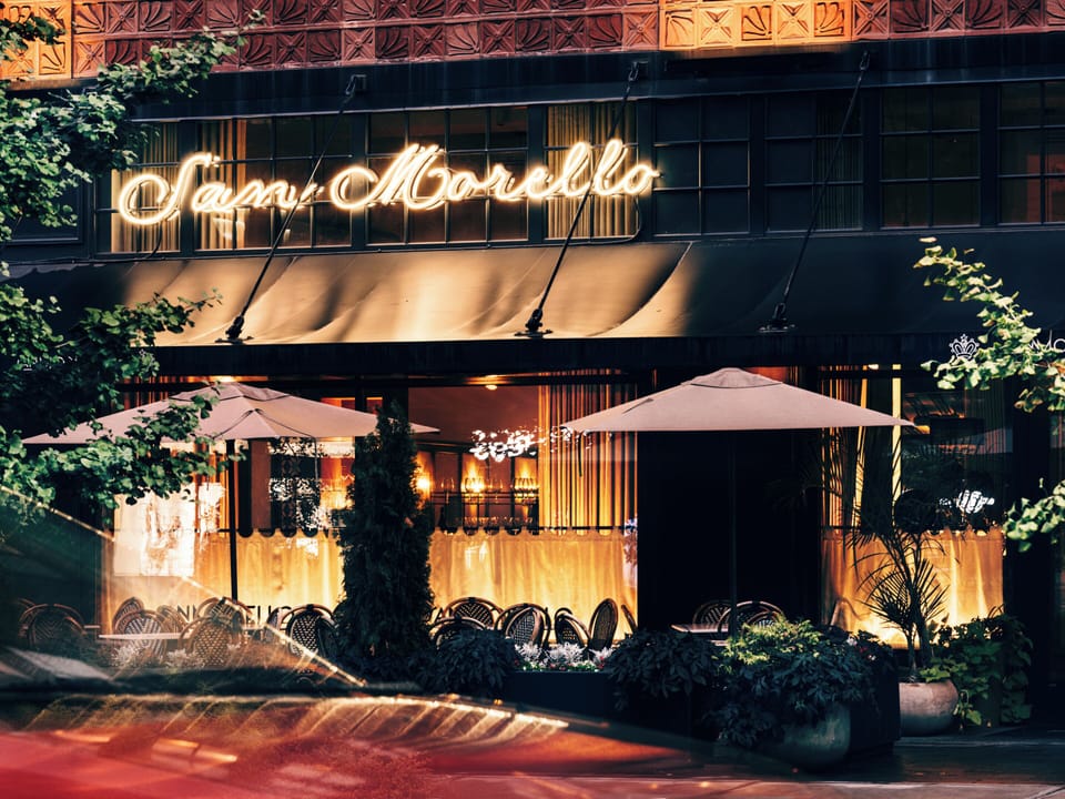 4 restaurants, breakfast served