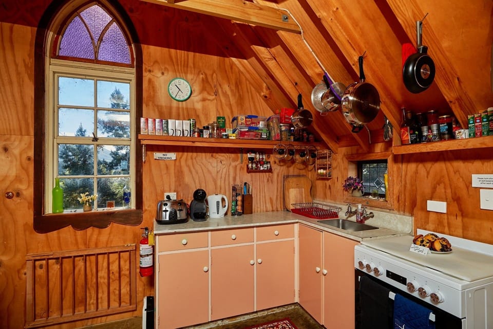 Panoramic House, 3 Bedrooms, Mountain View, Sea Facing | Private kitchen | Espresso maker, coffee/tea maker, fridge, microwave