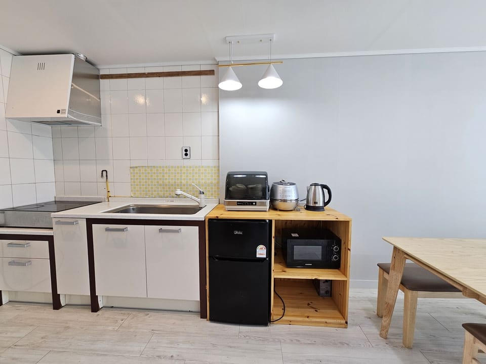 Room (40m²) | Free WiFi