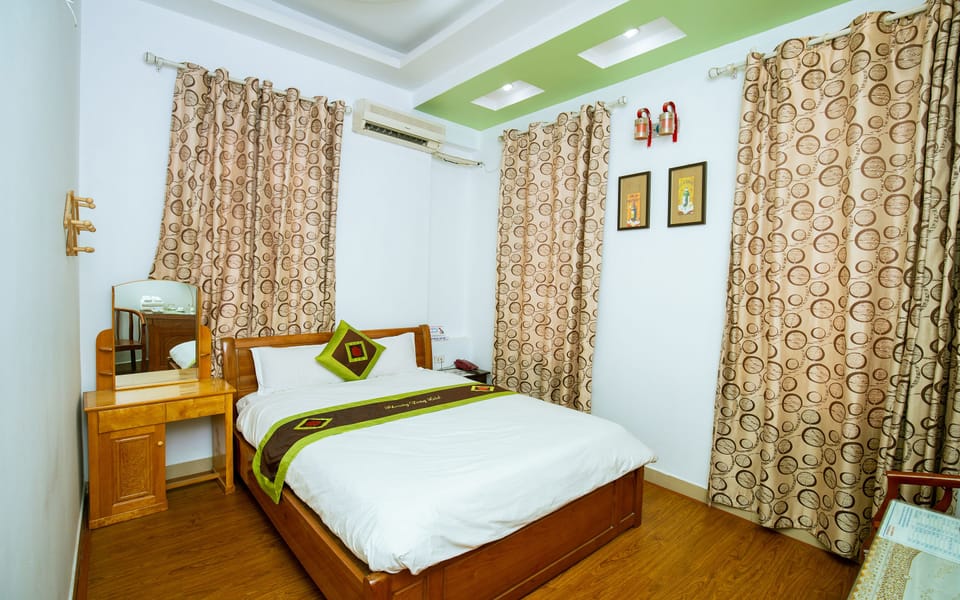 Double Room | Minibar, desk, soundproofing, free WiFi