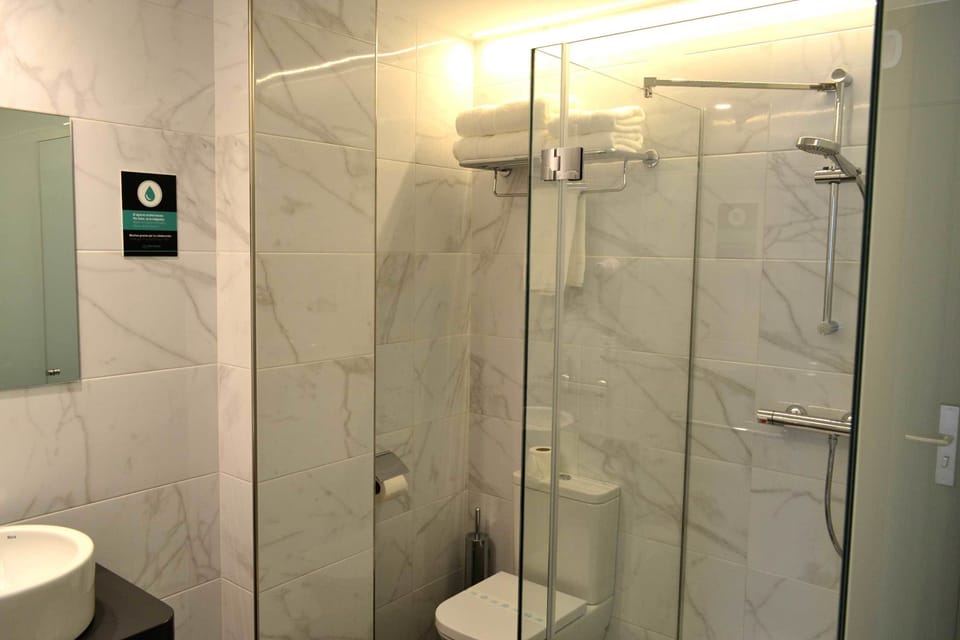 Desk, blackout drapes, soundproofing, free WiFi